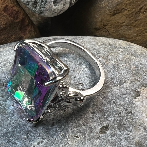 🔥Simulated mystic topaz ring size 5 - Picture 3 of 10